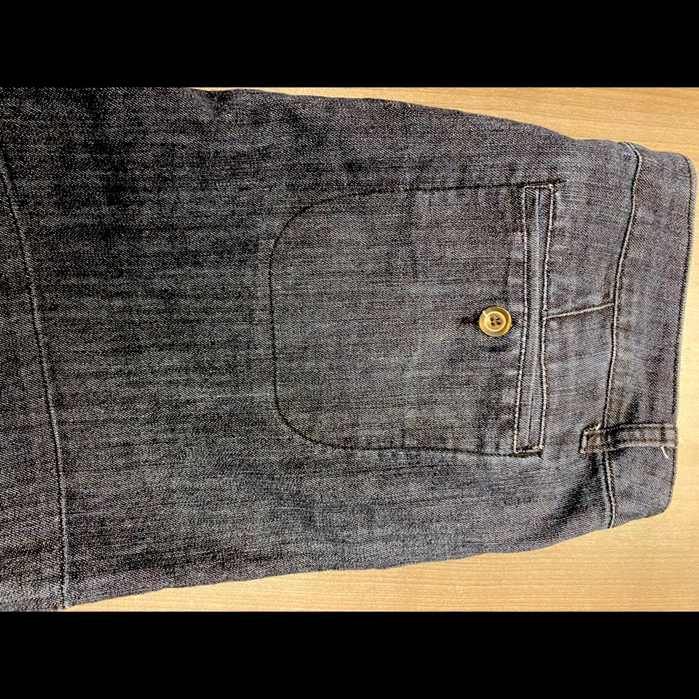 Trouser shorts size 16